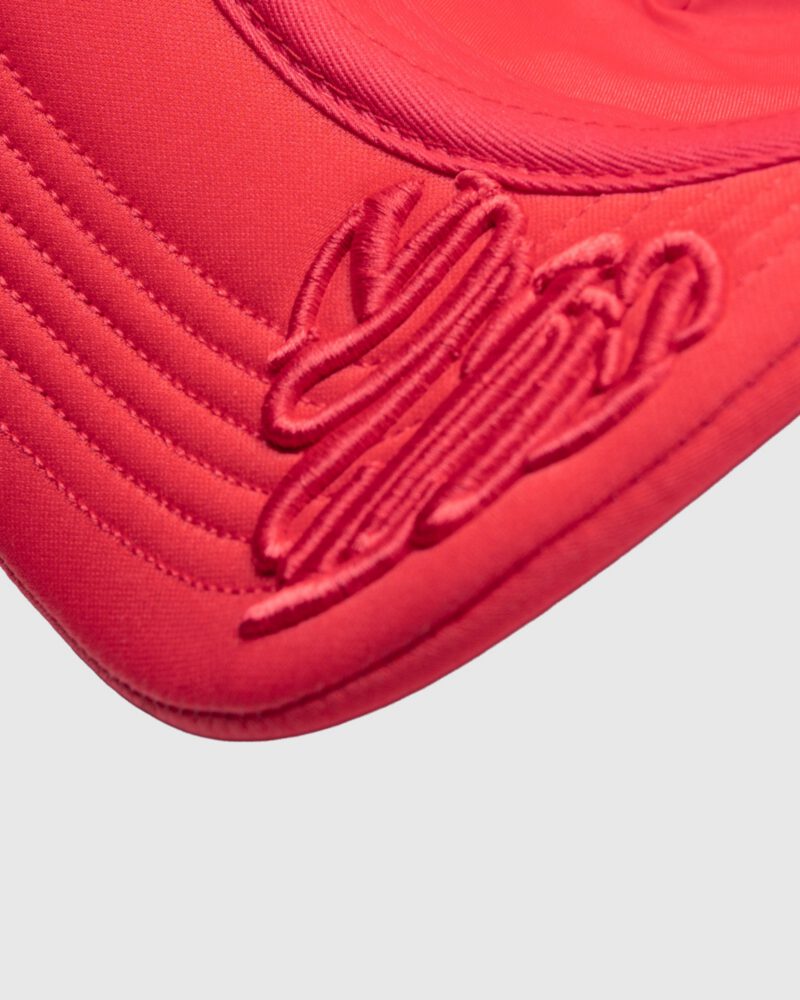 COLORS_CAP_ROUGE_3.jpg COLORS_CAP_ROUGE_3.jpg